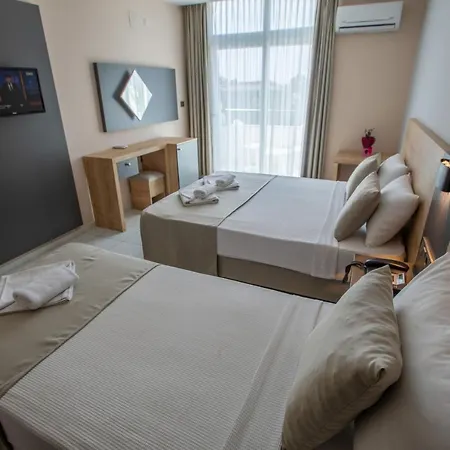 Risus Park 3*