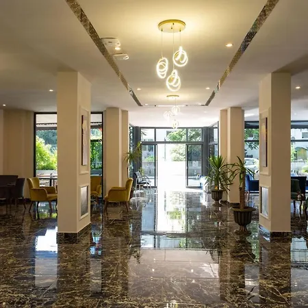 酒店 Risus Park 阿拉尼亚