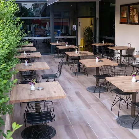 酒店 Risus Park 3*
