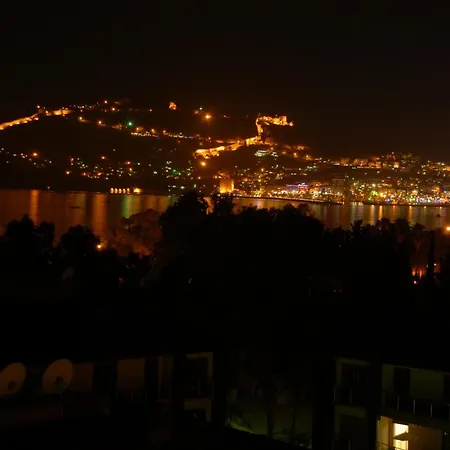 Risus Park 3*