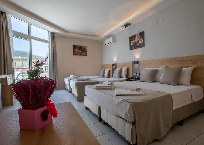 Hotell Risus Park 3*