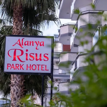 Risus Park 호텔 3*