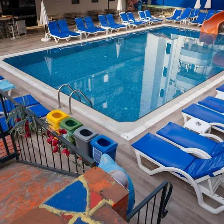 Risus Park 3*